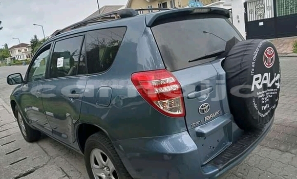Acheter Occasion Voiture Toyota RAV4 Vert à Benin City, Edo Acheter Occasion Voiture Toyota RAV4 Vert à Benin City, Edo