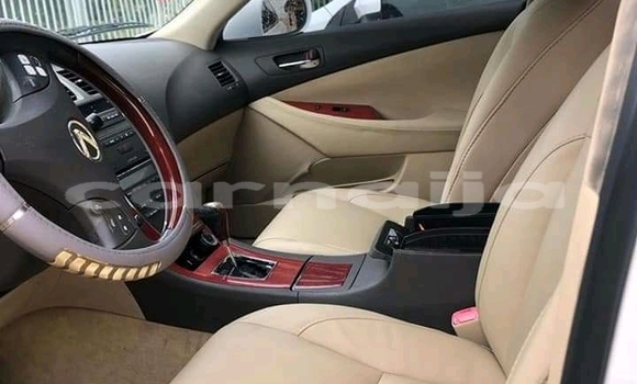Acheter Occasion Voiture Lexus ES Blanc à Ilorin, État de Kwara Acheter Occasion Voiture Lexus ES Blanc à Ilorin, État de Kwara
