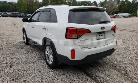 Acheter Neuf Voiture Kia Sorento Blanc à Badagry, État de Lagos Acheter Neuf Voiture Kia Sorento Blanc à Badagry, État de Lagos