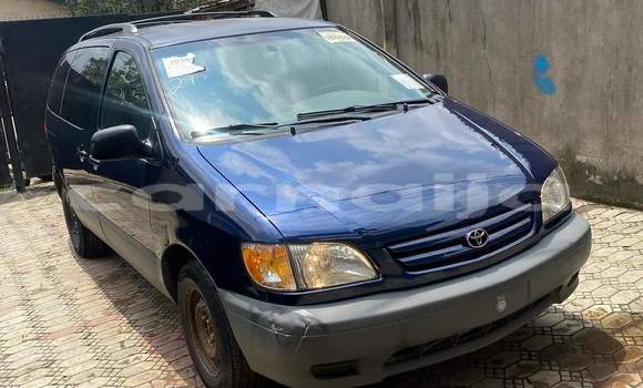 Acheter Occasion Voiture Toyota Sienna Bleu à Lagos, État de Lagos