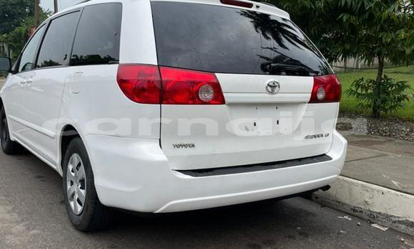Acheter Occasion Voiture Toyota Sienna Blanc à Lagos, État de Lagos