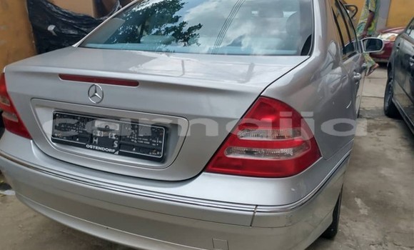 Acheter Import Voiture Mercedes-Benz C180 coupe Blanc à Ado–Ekiti, État d'Ekiti