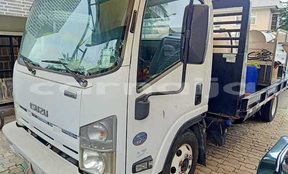 Acheter Occasion Utilitaire Isuzu FTR 850 Blanc à Abuja, État de Lagos Acheter Occasion Utilitaire Isuzu FTR 850 Blanc à Abuja, État de Lagos