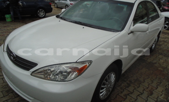 Acheter Import Voiture Toyota Camry Blanc à Uyo, État d'Akwa Ibom Acheter Import Voiture Toyota Camry Blanc à Uyo, État d'Akwa Ibom