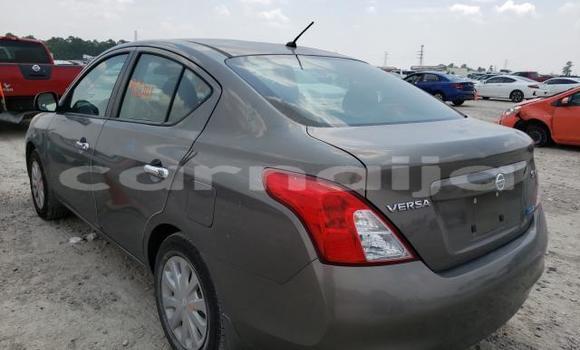 Acheter Neuf Voiture Nissan Versa Marron à Badagry, État de Lagos Acheter Neuf Voiture Nissan Versa Marron à Badagry, État de Lagos