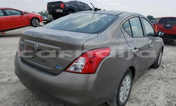 Acheter Neuf Voiture Nissan Versa Marron à Badagry, État de Lagos Acheter Neuf Voiture Nissan Versa Marron à Badagry, État de Lagos