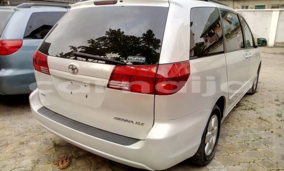 Acheter Occasion Voiture Toyota Sienna Gris à Badagry, État de Lagos Acheter Occasion Voiture Toyota Sienna Gris à Badagry, État de Lagos
