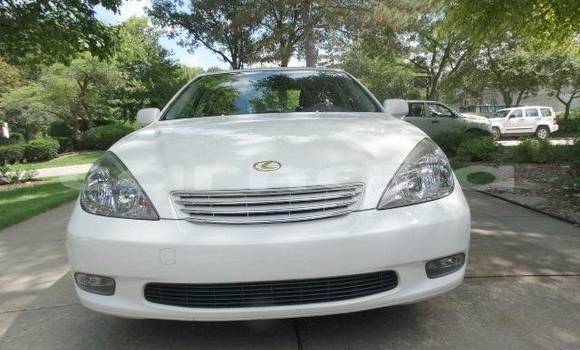 Acheter Occasion Voiture Lexus ES 300 Blanc à Abuja, État de Lagos Acheter Occasion Voiture Lexus ES 300 Blanc à Abuja, État de Lagos