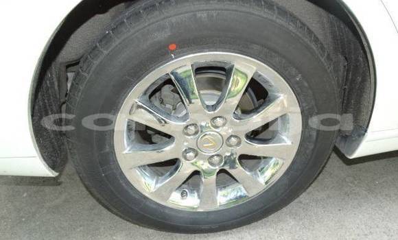 Acheter Occasion Voiture Lexus ES 300 Blanc à Abuja, État de Lagos Acheter Occasion Voiture Lexus ES 300 Blanc à Abuja, État de Lagos