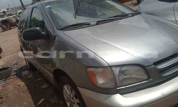 Acheter Occasion Voiture Toyota Sienta Marron à Onitsha, État d'Anambra Acheter Occasion Voiture Toyota Sienta Marron à Onitsha, État d'Anambra
