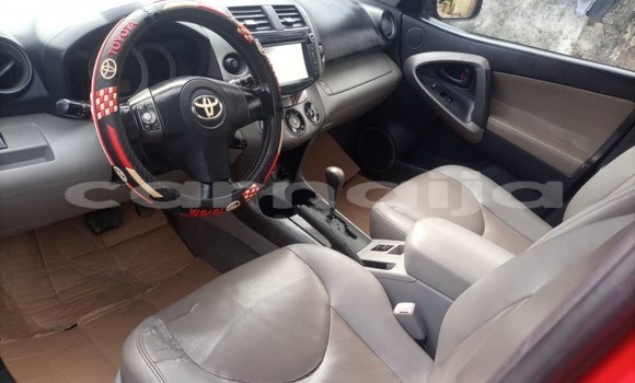 Acheter Occasion Voiture Toyota RAV4 Rouge à Lagos, État de Lagos Acheter Occasion Voiture Toyota RAV4 Rouge à Lagos, État de Lagos