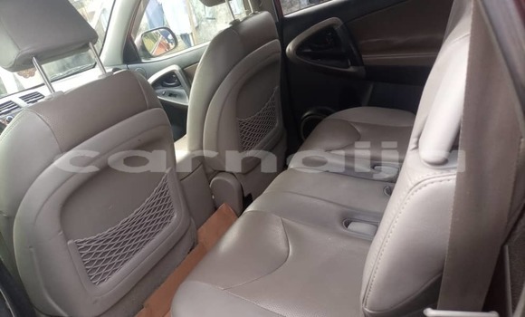 Acheter Occasion Voiture Toyota RAV4 Rouge à Lagos, État de Lagos Acheter Occasion Voiture Toyota RAV4 Rouge à Lagos, État de Lagos