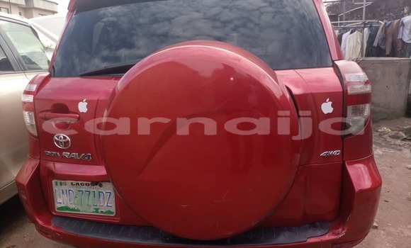 Acheter Occasion Voiture Toyota RAV4 Rouge à Lagos, État de Lagos Acheter Occasion Voiture Toyota RAV4 Rouge à Lagos, État de Lagos