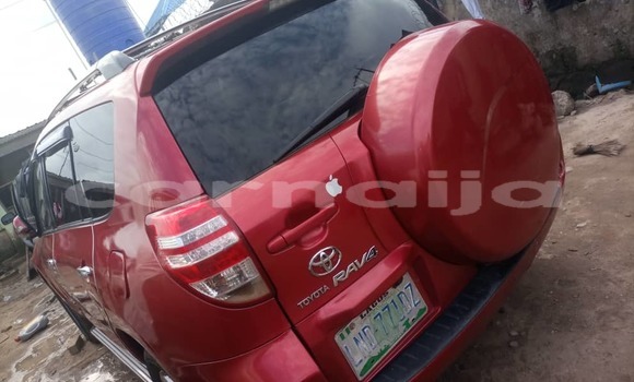 Acheter Occasion Voiture Toyota RAV4 Rouge à Lagos, État de Lagos Acheter Occasion Voiture Toyota RAV4 Rouge à Lagos, État de Lagos