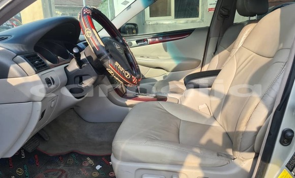 Buy Used Lexus ES Silver Car in Lagos in Lagos State Buy Used Lexus ES Silver Car in Lagos in Lagos State