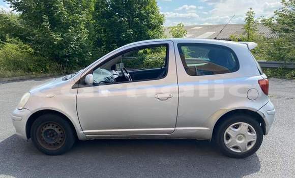 Acheter Import Voiture Toyota Yaris Gris à Agege, État de Lagos Acheter Import Voiture Toyota Yaris Gris à Agege, État de Lagos