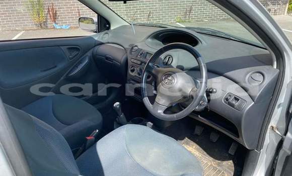 Acheter Import Voiture Toyota Yaris Gris à Agege, État de Lagos Acheter Import Voiture Toyota Yaris Gris à Agege, État de Lagos