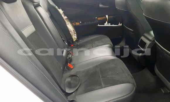 Acheter Occasion Voiture Toyota Camry Blanc à Abuja, État de Lagos Acheter Occasion Voiture Toyota Camry Blanc à Abuja, État de Lagos