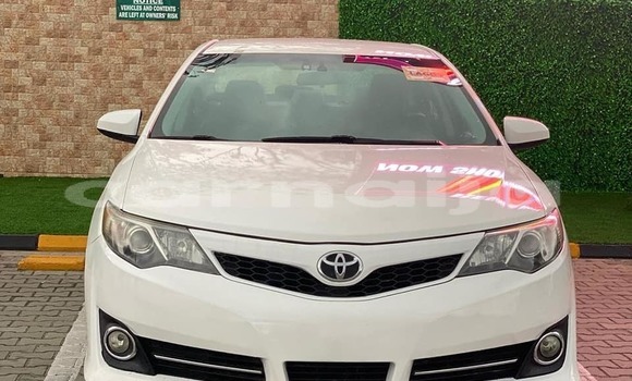 Acheter Occasion Voiture Toyota Camry Blanc à Lagos, État de Lagos