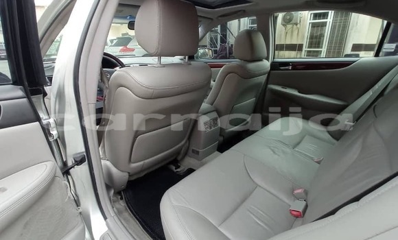 Acheter Occasion Voiture Lexus ES 300 Gris à Lagos, État de Lagos Acheter Occasion Voiture Lexus ES 300 Gris à Lagos, État de Lagos