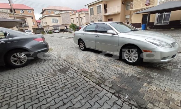 Acheter Occasion Voiture Lexus ES 300 Gris à Lagos, État de Lagos Acheter Occasion Voiture Lexus ES 300 Gris à Lagos, État de Lagos