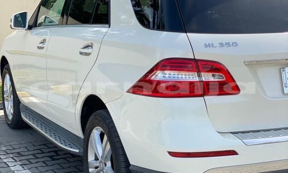 Acheter Occasion Voiture Mercedes-Benz ML–Class Blanc à Lagos, État de Lagos Acheter Occasion Voiture Mercedes-Benz ML–Class Blanc à Lagos, État de Lagos