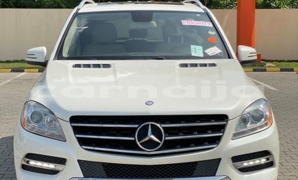 Acheter Occasion Voiture Mercedes-Benz ML–Class Blanc à Lagos, État de Lagos Acheter Occasion Voiture Mercedes-Benz ML–Class Blanc à Lagos, État de Lagos