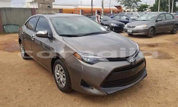 Acheter Import Voiture Toyota Corolla Noir à Lagos, État de Lagos Acheter Import Voiture Toyota Corolla Noir à Lagos, État de Lagos