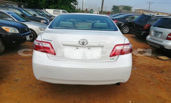 Acheter Import Voiture Toyota Camry Blanc à Lagos, État de Lagos Acheter Import Voiture Toyota Camry Blanc à Lagos, État de Lagos