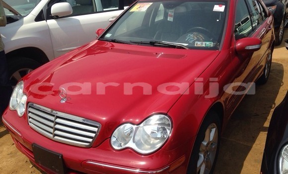 Acheter Import Voiture Mercedes-Benz E–Class Rouge à Lagos, État de Lagos Acheter Import Voiture Mercedes-Benz E–Class Rouge à Lagos, État de Lagos