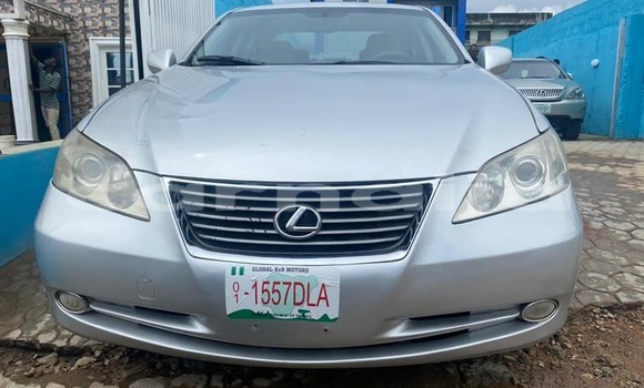 Acheter Occasion Voiture Lexus ES Gris à Lagos, État de Lagos Acheter Occasion Voiture Lexus ES Gris à Lagos, État de Lagos