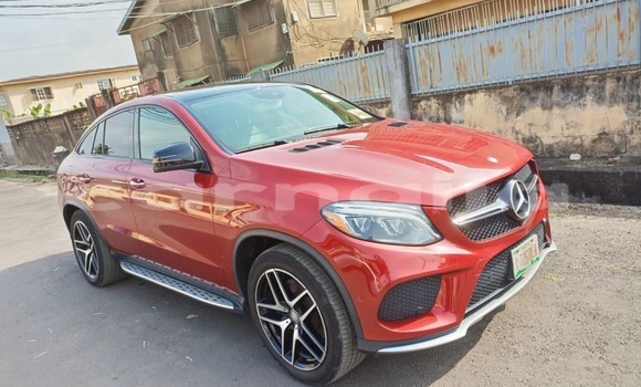 Acheter Occasion Voiture Mercedes-Benz GLE Rouge à Lagos, État de Lagos Acheter Occasion Voiture Mercedes-Benz GLE Rouge à Lagos, État de Lagos