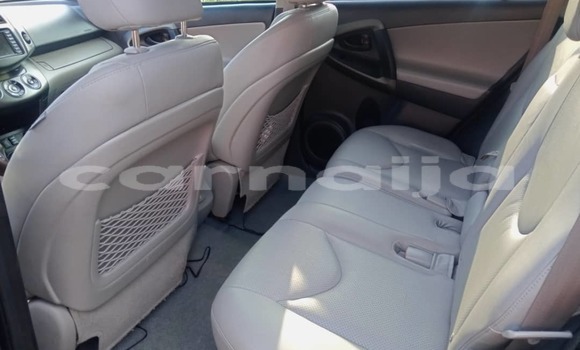 Acheter Occasion Voiture Toyota RAV4 Beige à Lagos, État de Lagos Acheter Occasion Voiture Toyota RAV4 Beige à Lagos, État de Lagos