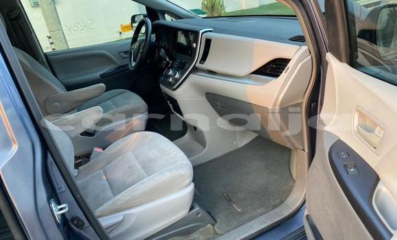 Acheter Occasion Voiture Toyota Sienna Bleu à Lagos, État de Lagos Acheter Occasion Voiture Toyota Sienna Bleu à Lagos, État de Lagos