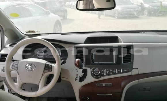 Acheter Occasion Voiture Toyota Sienna Blanc à Lagos, État de Lagos Acheter Occasion Voiture Toyota Sienna Blanc à Lagos, État de Lagos