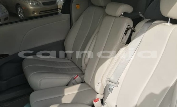 Acheter Occasion Voiture Toyota Sienna Blanc à Lagos, État de Lagos Acheter Occasion Voiture Toyota Sienna Blanc à Lagos, État de Lagos