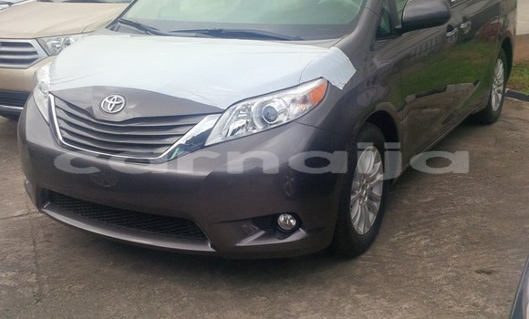 Acheter Occasion Voiture Toyota Sienna Noir à Lagos, État de Lagos Acheter Occasion Voiture Toyota Sienna Noir à Lagos, État de Lagos