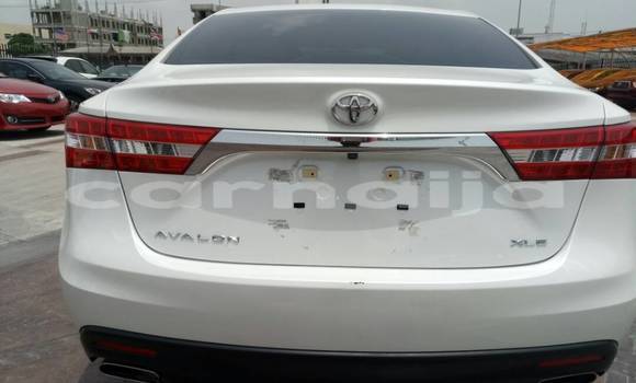 Acheter Occasion Voiture Toyota Avalon Blanc à Lagos, État de Lagos Acheter Occasion Voiture Toyota Avalon Blanc à Lagos, État de Lagos