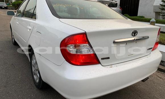Acheter Occasion Voiture Toyota Camry Blanc à Lagos, État de Lagos Acheter Occasion Voiture Toyota Camry Blanc à Lagos, État de Lagos