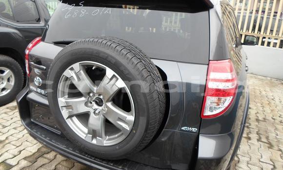 Acheter Occasion Voiture Toyota RAV4 Beige à Lagos, État de Lagos Acheter Occasion Voiture Toyota RAV4 Beige à Lagos, État de Lagos