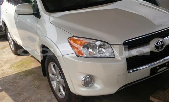 Buy Used Toyota RAV4 White Car in Lagos in Lagos State Buy Used Toyota RAV4 White Car in Lagos in Lagos State