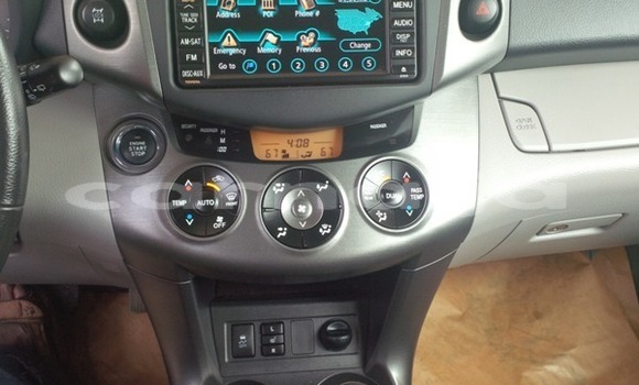 Acheter Occasion Voiture Toyota RAV4 Blanc à Lagos, État de Lagos Acheter Occasion Voiture Toyota RAV4 Blanc à Lagos, État de Lagos