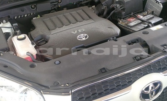 Acheter Occasion Voiture Toyota RAV4 Blanc à Lagos, État de Lagos Acheter Occasion Voiture Toyota RAV4 Blanc à Lagos, État de Lagos