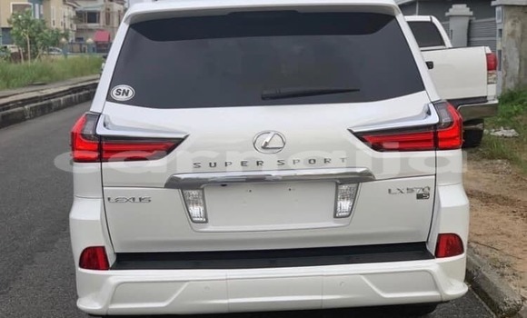 Acheter Occasion Voiture Lexus LX 570 Blanc à Lagos, État de Lagos Acheter Occasion Voiture Lexus LX 570 Blanc à Lagos, État de Lagos