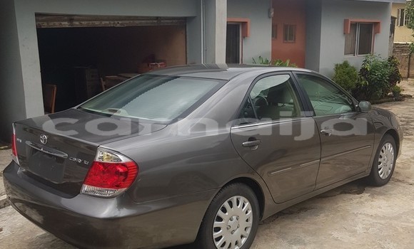 Acheter Occasion Voiture Toyota Camry Beige à Lagos, État de Lagos Acheter Occasion Voiture Toyota Camry Beige à Lagos, État de Lagos