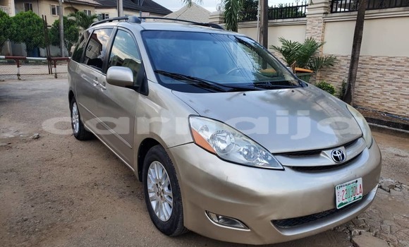 Acheter Occasion Voiture Toyota Sienna Gris à Lagos, État de Lagos Acheter Occasion Voiture Toyota Sienna Gris à Lagos, État de Lagos