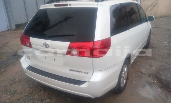 Acheter Occasion Voiture Toyota Sienna Blanc à Lagos, État de Lagos Acheter Occasion Voiture Toyota Sienna Blanc à Lagos, État de Lagos