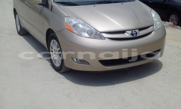 Buy Used Toyota Sienna Silver Car in Lagos in Lagos State Buy Used Toyota Sienna Silver Car in Lagos in Lagos State