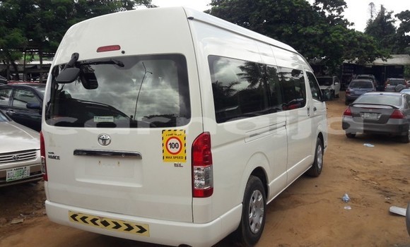 Acheter Occasion Voiture Toyota Hiace Blanc à Lagos, État de Lagos Acheter Occasion Voiture Toyota Hiace Blanc à Lagos, État de Lagos