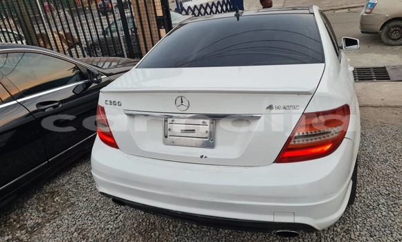 Acheter Occasion Voiture Mercedes-Benz C–Class Blanc à Lagos, État de Lagos Acheter Occasion Voiture Mercedes-Benz C–Class Blanc à Lagos, État de Lagos